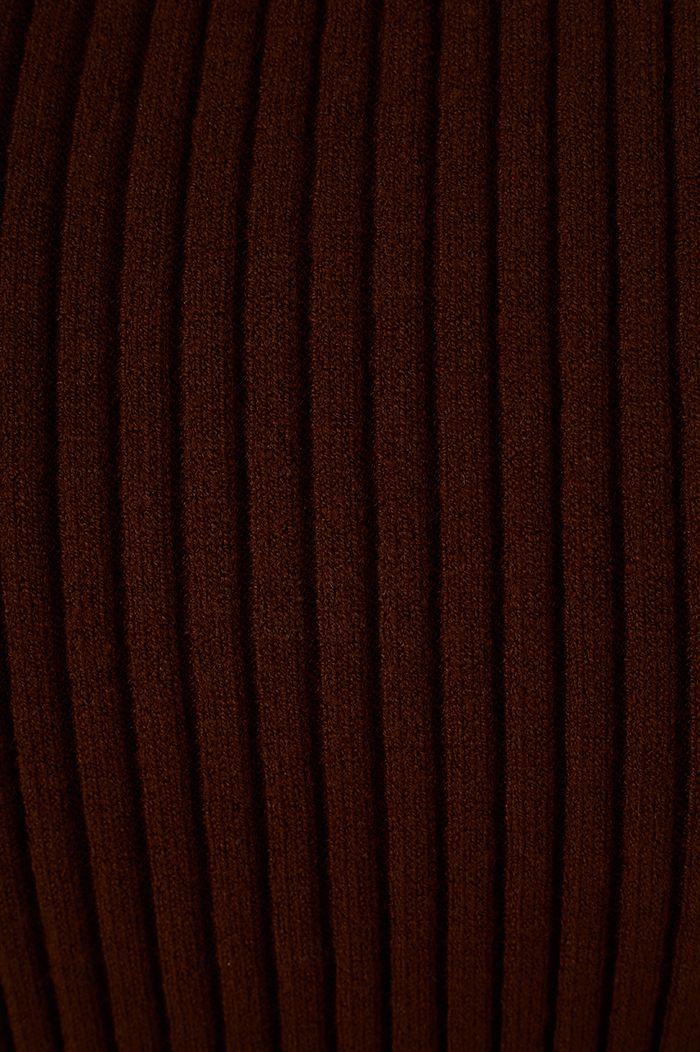 Brown Caffeine Ribbed Sleeveless Turtleneck_6