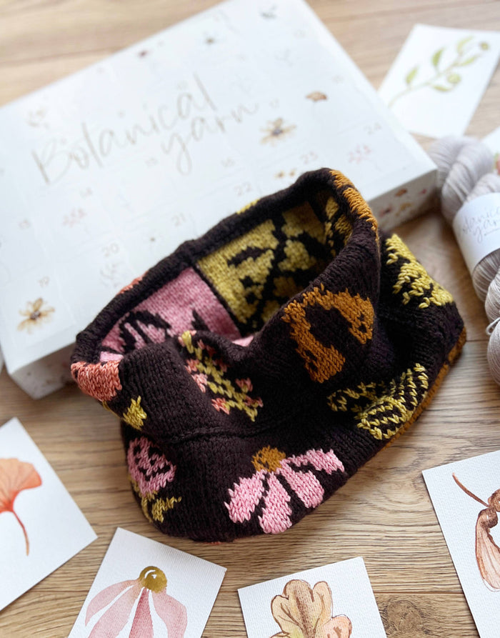 The Herbarium Cowl Knitting Pattern, Needle & Feather