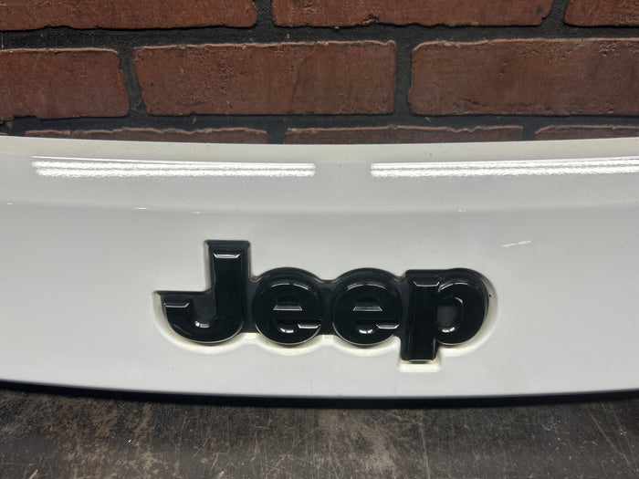 15-21 OEM JEEP GRAND CHEROKEE SRT PW7 TAILGATE TRIM REAR VIEW CAMERA 1WD55TRMAD