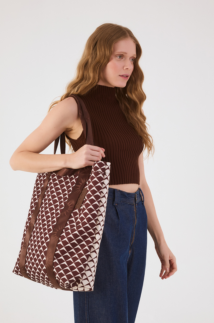 Brown Caffeine Ribbed Sleeveless Turtleneck_2
