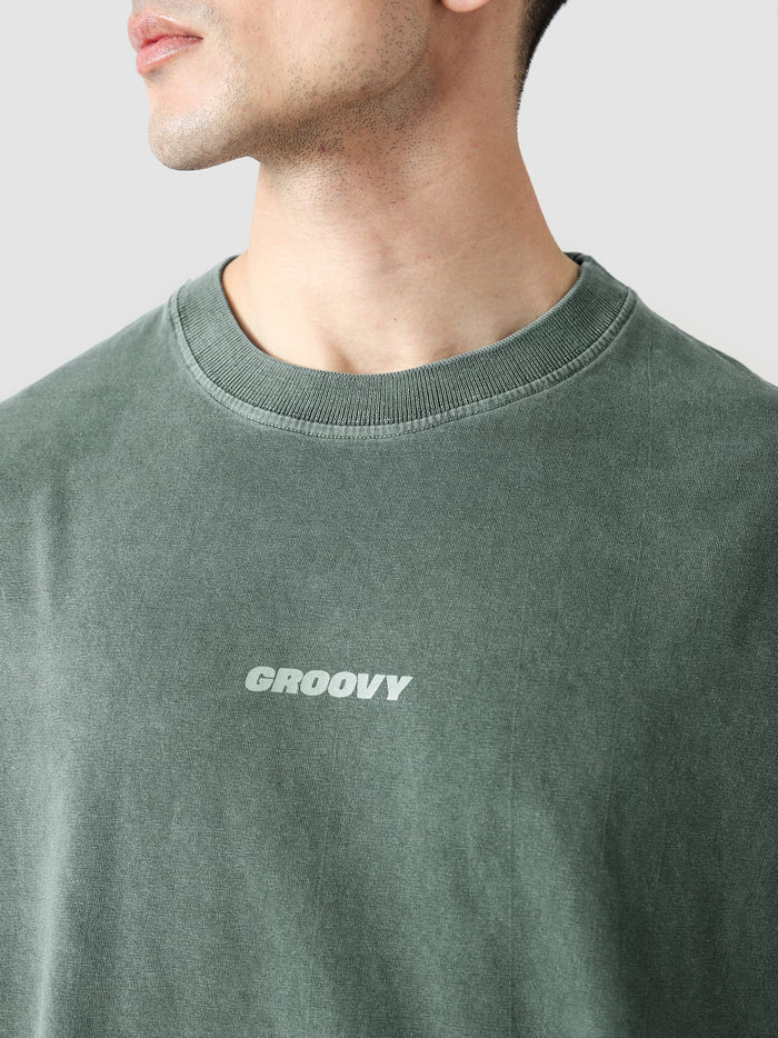 Emerald Green Washed Blank Tee Female Model Front View – GROOVY Pakistan