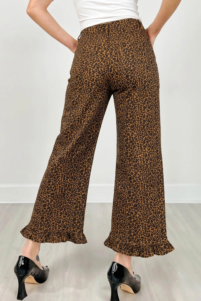 Leopard Print Ruffled Hem Shift Jeans – Brown