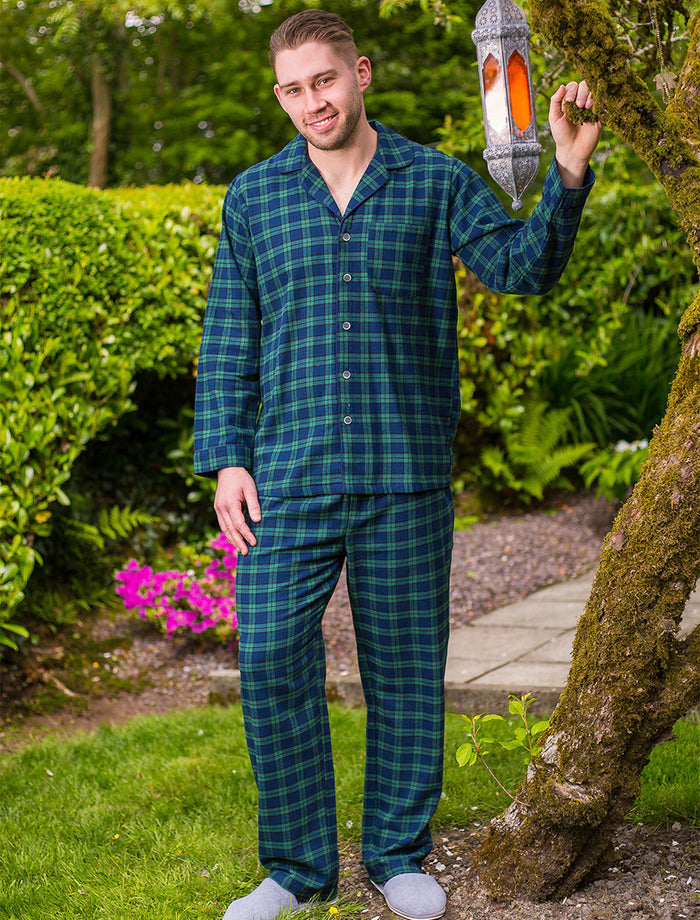 Men's Irish Flannel Pyjamas #color_green-blackwatch-tartan