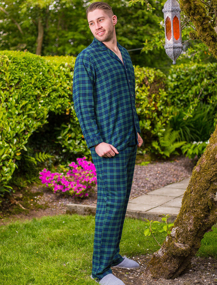 Men's Irish Flannel Pyjamas #color_green-blackwatch-tartan